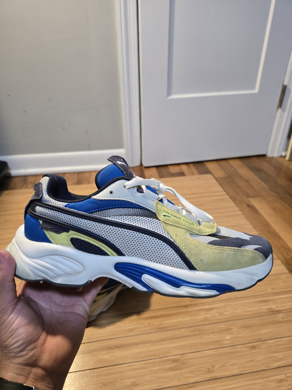 Puma Retro Runner in Blue, Yellow, White